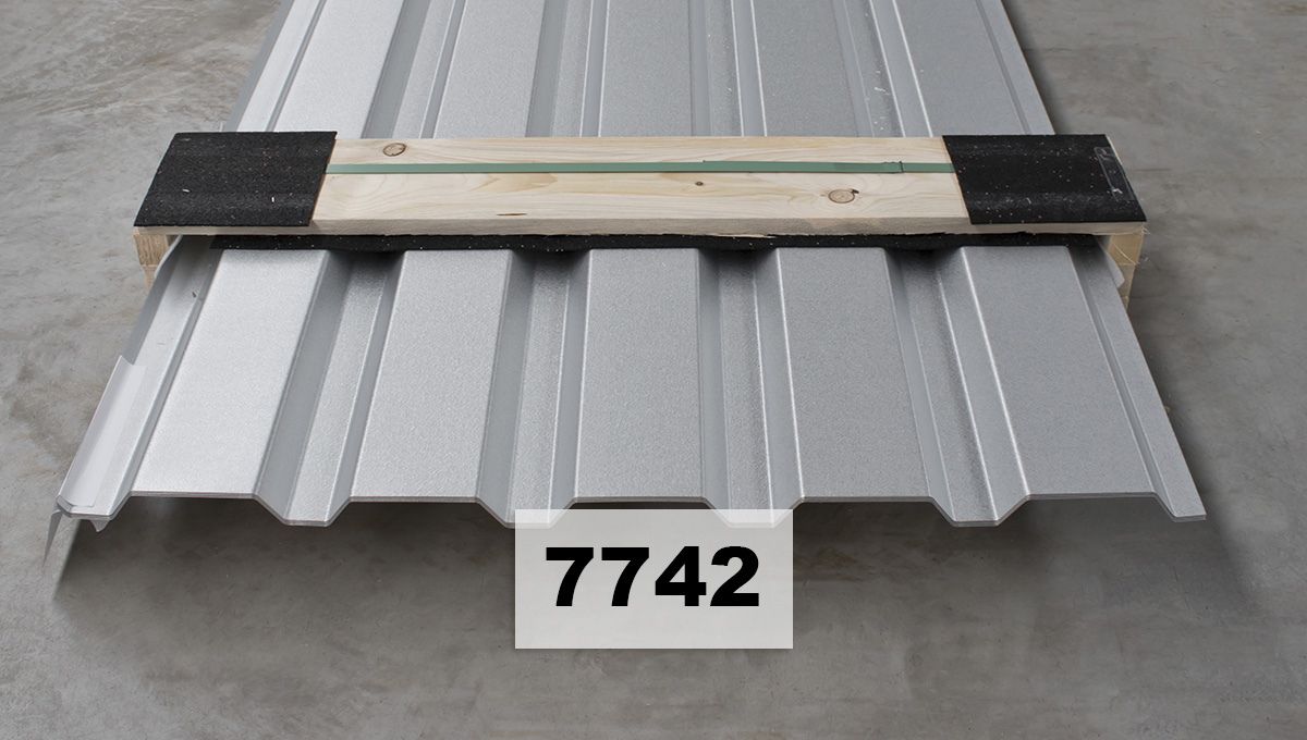 Blechdachpaneel, Metalldachpaneel, Dachblech, Profilblech, Blechdachprofil