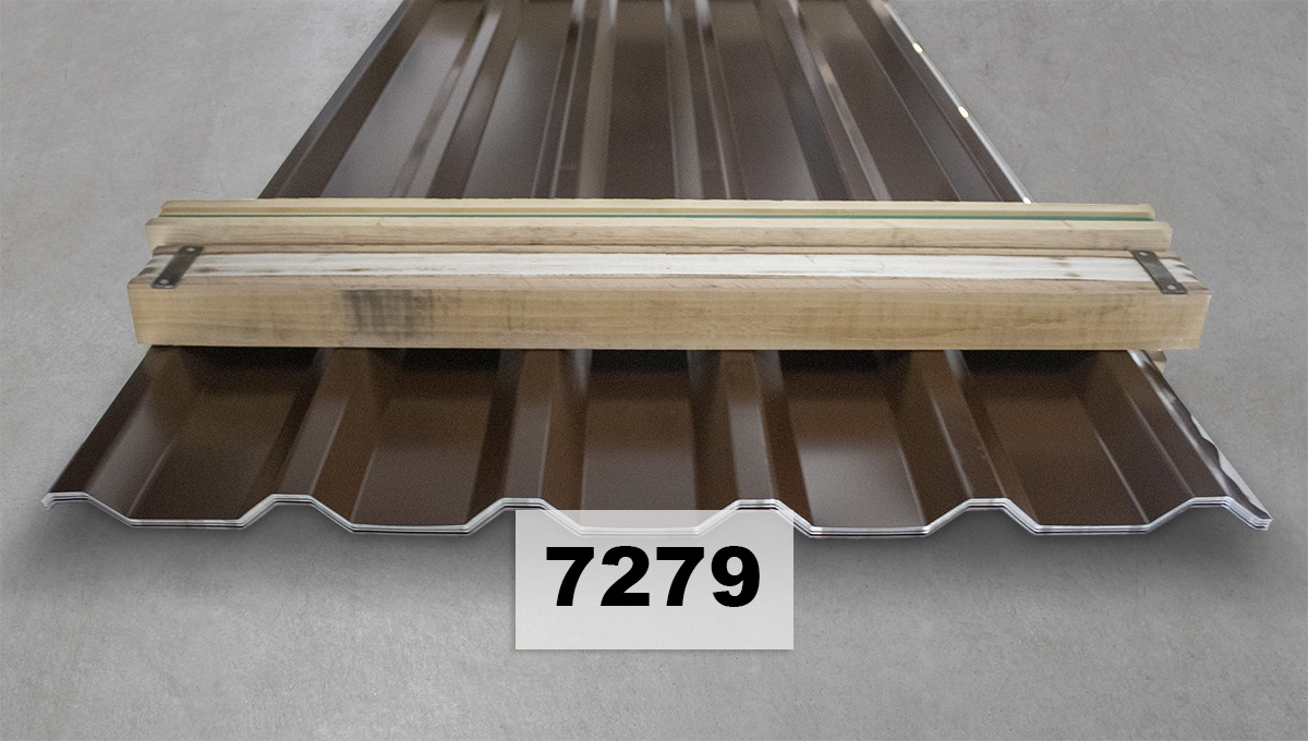 Dachbahn, Blechdach, Stahlprofil, Holzbalken, Packmaß 7279