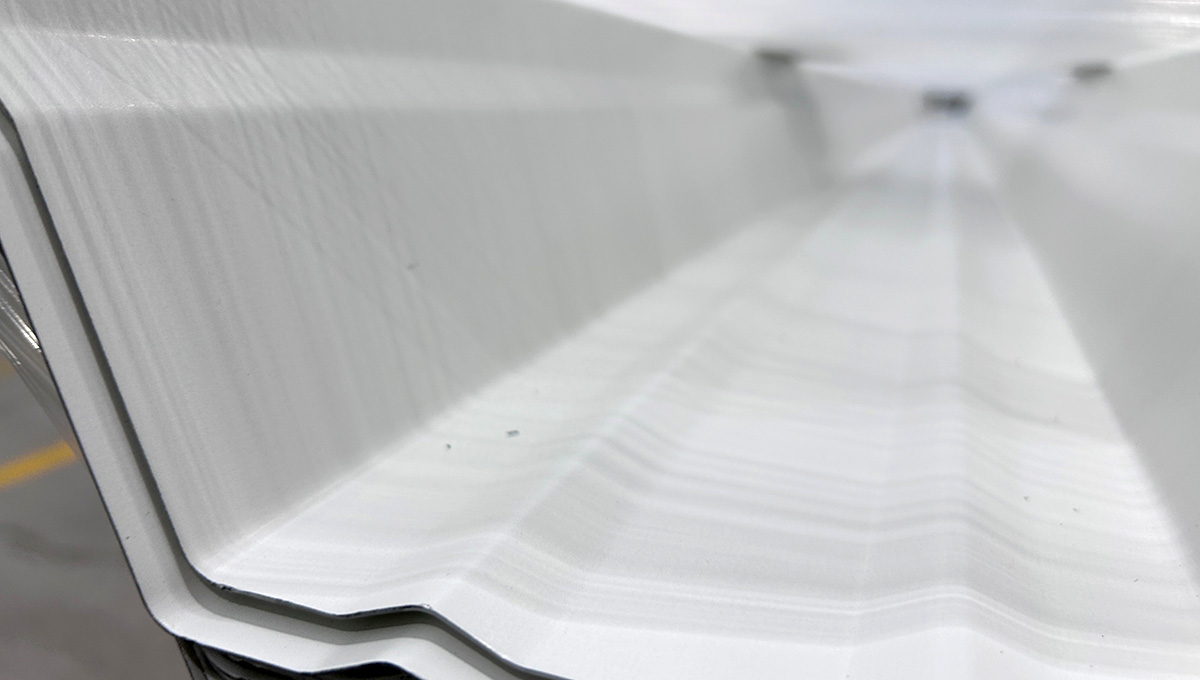Dachblech, Wellenprofil, Metallblech, Eindrücke, Stirnrand