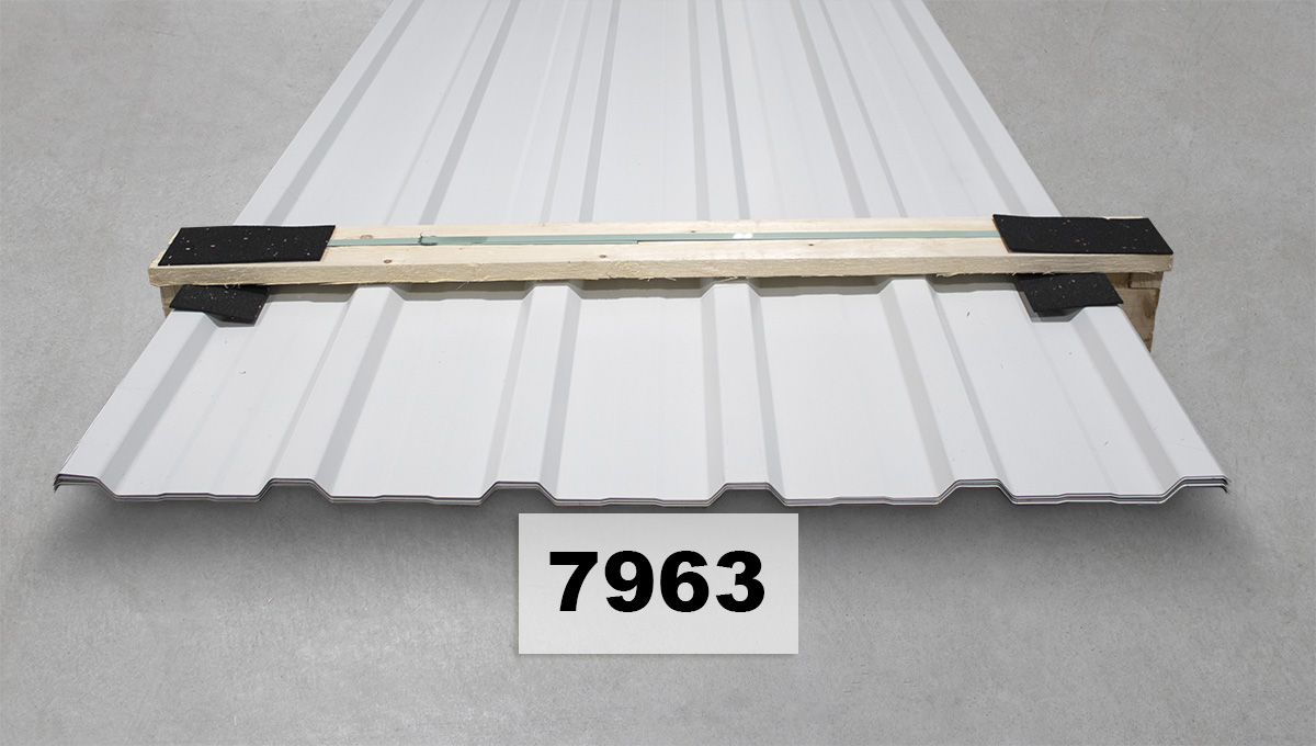 Metallplatten, Dachblech, Stahlblech, Wellblech, leer verpackt